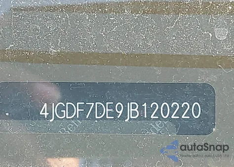 2018 Mercedes-Benz Gls 550 4Matic z USA, uszkodzony, nr VIN 4JGDF7DE9JB120220